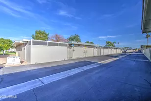 13025 N 100th Ave N, Sun City, AZ 85351 - Photo 40