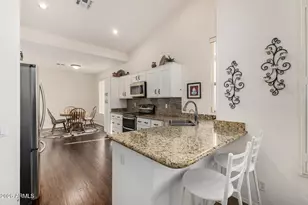 23721 S Pleasant Way, Sun Lakes, AZ 85248 - Photo 2