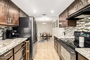 4219 N 69th Ln, Phoenix, AZ 85033 - Photo 12