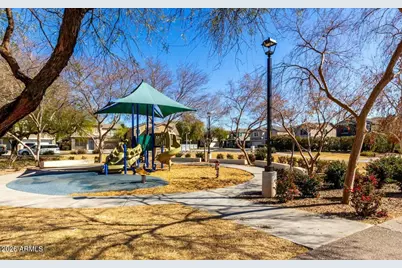 2282 E Hidalgo Avenue, Phoenix, AZ 85040 - Photo 34