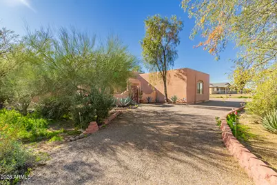 1127 E Joy Ranch Road, Phoenix, AZ 85086 - Photo 2