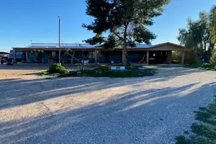 21301 W Dove Valley Road W, Wittmann, AZ 85361 - Photo 2