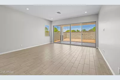 15642 W Georgia Drive, Surprise, AZ 85379 - Photo 8