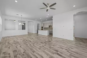 15612 W Georgia Dr, Surprise, AZ 85379 - Photo 10