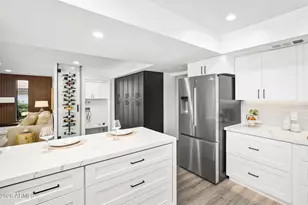 8537 E San Felipe Dr, Scottsdale, AZ 85258 - Photo 18