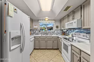 10412 W Hazelwood Ave, Phoenix, AZ 85037 - Photo 12