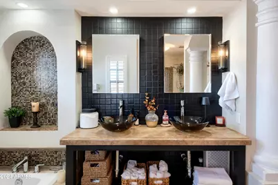 3207 E Wescott Drive, Phoenix, AZ 85050 - Photo 16