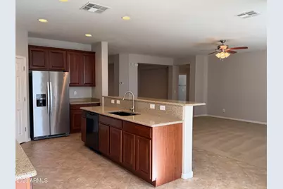 15569 W Montecito Avenue, Goodyear, AZ 85395 - Photo 8