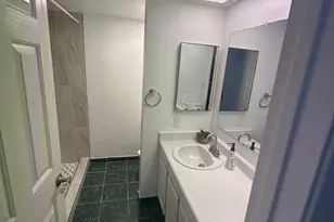 7825 W Flower St, Phoenix, AZ 85033 - Photo 10