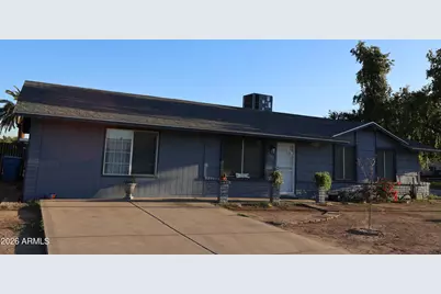 7825 W Flower Street, Phoenix, AZ 85033 - Photo 1