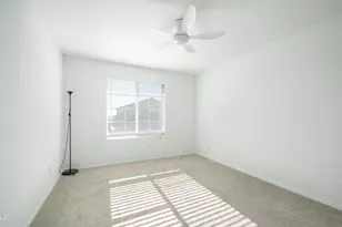 13370 W Eagle Feather Rd, Peoria, AZ 85383 - Photo 16