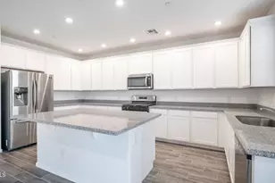 13370 W Eagle Feather Rd, Peoria, AZ 85383 - Photo 6
