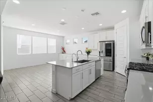 2327 E Ridgewood Ln, Gilbert, AZ 85298 - Photo 8