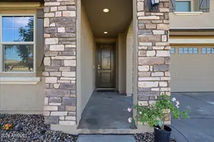 2327 E Ridgewood Ln, Gilbert, AZ 85298 - Photo 4