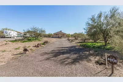 44035 N 15th Street, New River, AZ 85087 - Photo 6