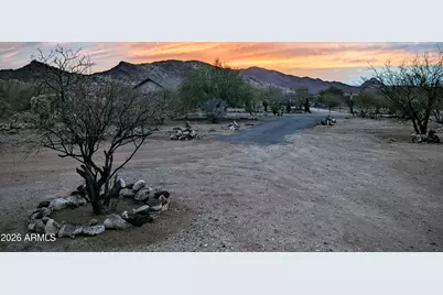 44035 N 15th Street, New River, AZ 85087 - Photo 16