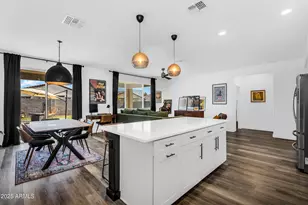 1747 E Grove St, Phoenix, AZ 85040 - Photo 12