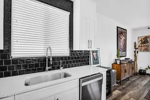 1747 E Grove St, Phoenix, AZ 85040 - Photo 10