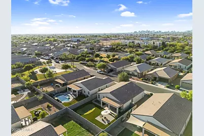 1747 E Grove Street, Phoenix, AZ 85040 - Photo 36