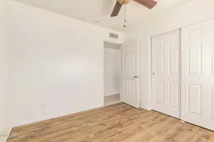 2526 E Vista Dr, Phoenix, AZ 85032 - Photo 8