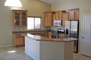 44230 W Venture Ln, Maricopa, AZ 85139 - Photo 2