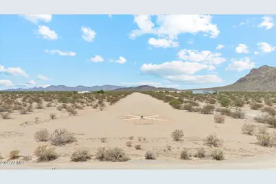 123 W Aries Drive #-, Eloy, AZ 85131 - Photo 2