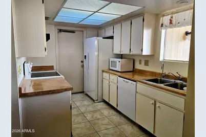 18655 N Palomar Drive, Sun City West, AZ 85375 - Photo 6