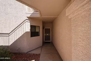 9151 W Greenway Rd, Peoria, AZ 85381 - Photo 6