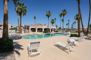 9151 W Greenway Rd, Peoria, AZ 85381 - Photo 26