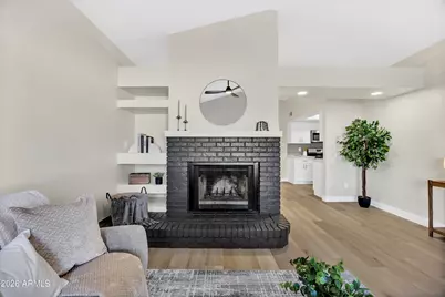 927 E Charleston Avenue, Phoenix, AZ 85022 - Photo 6