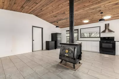 49416 N 26th Avenue, New River, AZ 85087 - Photo 2