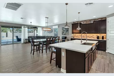 17012 W Sand Hills Road, Surprise, AZ 85387 - Photo 8