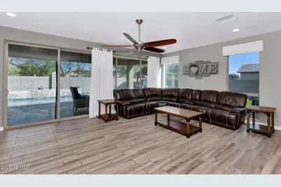 17012 W Sand Hills Road, Surprise, AZ 85387 - Photo 12