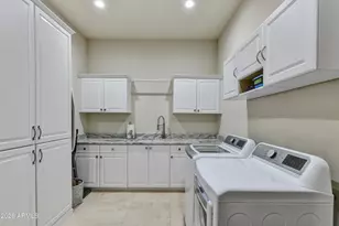 2924 S 1st Water Ln, Gold Canyon, AZ 85118 - Photo 24