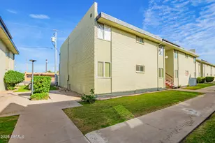 6767 N 7th St, Phoenix, AZ 85014 - Photo 2