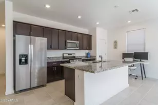 8825 W Albeniz Pl, Tolleson, AZ 85353 - Photo 4