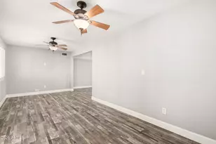 11118 W Mountain View Rd, Sun City, AZ 85351 - Photo 14