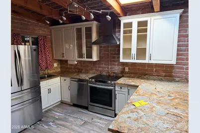 3032 N 32nd Street #65, Phoenix, AZ 85018 - Photo 2