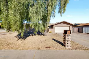 3810 W Campo Bello Dr, Glendale, AZ 85308 - Photo 2