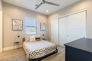 2252 E South Mountain Ave, Phoenix, AZ 85042 - Photo 26