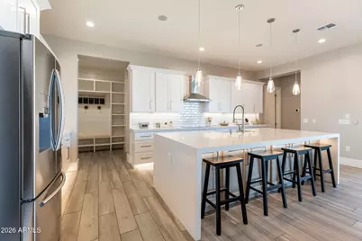 2252 E South Mountain Avenue, Phoenix, AZ 85042 - Photo 10