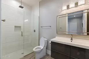 2252 E South Mountain Ave, Phoenix, AZ 85042 - Photo 28