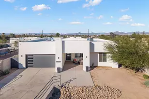 2252 E South Mountain Ave, Phoenix, AZ 85042 - Photo 1