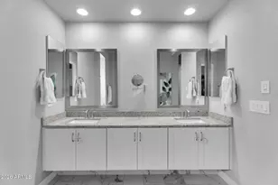 3031 E Los Gatos Dr, Phoenix, AZ 85050 - Photo 24