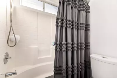 22001 N 35th Drive, Glendale, AZ 85310 - Photo 22