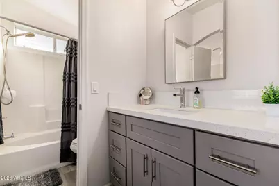 22001 N 35th Drive, Glendale, AZ 85310 - Photo 16