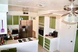 3225 N 44th Ln, Phoenix, AZ 85031 - Photo 8