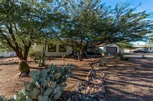 164 S Sixshooter Rd, Apache Junction, AZ 85119 - Photo 10