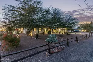 164 S Sixshooter Rd, Apache Junction, AZ 85119 - Photo 4