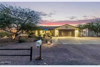 164 S Sixshooter Road, Apache Junction, AZ 85119 - Photo 2